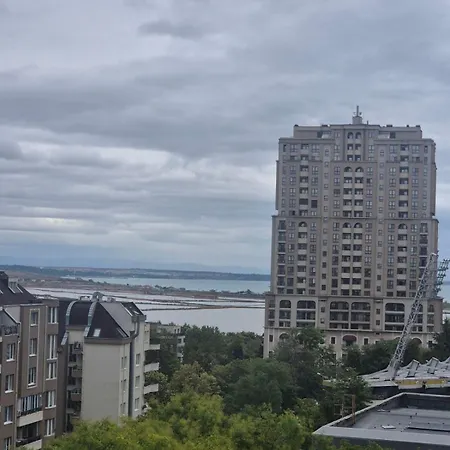 Διαμέρισμα Sea View Lazur
